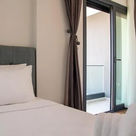 Amazing With Private Pool In Cesme Villa *