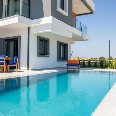 Villa Amazing With Private Pool In Cesme